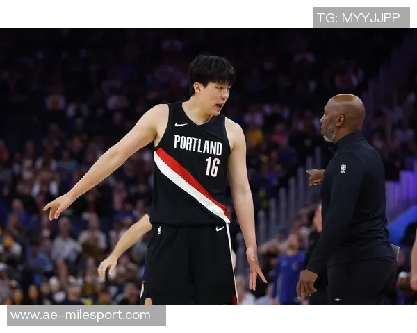 比卢普斯谈季前赛首发轮换希望球迷理性解读球队策略