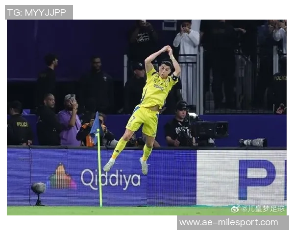 C罗梅开二度助利雅得逆转胜利庆祝照分享展现拼搏精神